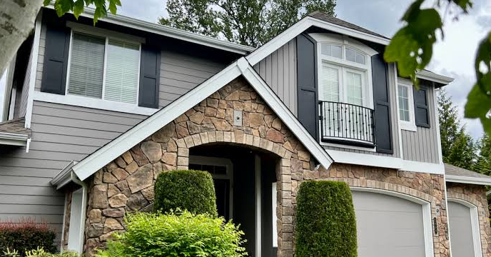 Exterior Painting in Bellevue: Lake-Ready Look